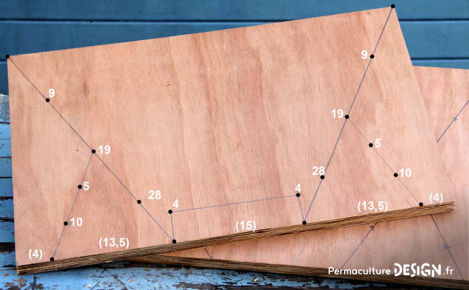 Explications et plans de Pierre Javaudin, expert en apiculture naturelle, pour fabriquer une ruche horizontale avec des matériaux de bricolage simples