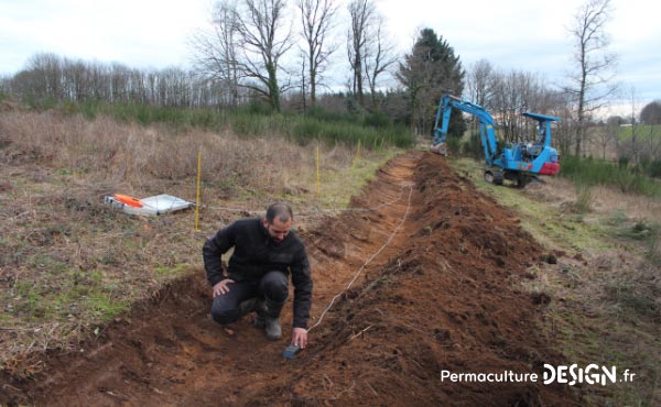 Récapitulatif des différents types de buttes de permaculture : hugelkultur, keyhole, spirale aromatique, butte autofertile, culture en lasagne, butte façon Philip Forrer…un guide complet pour faciliter votre choix !